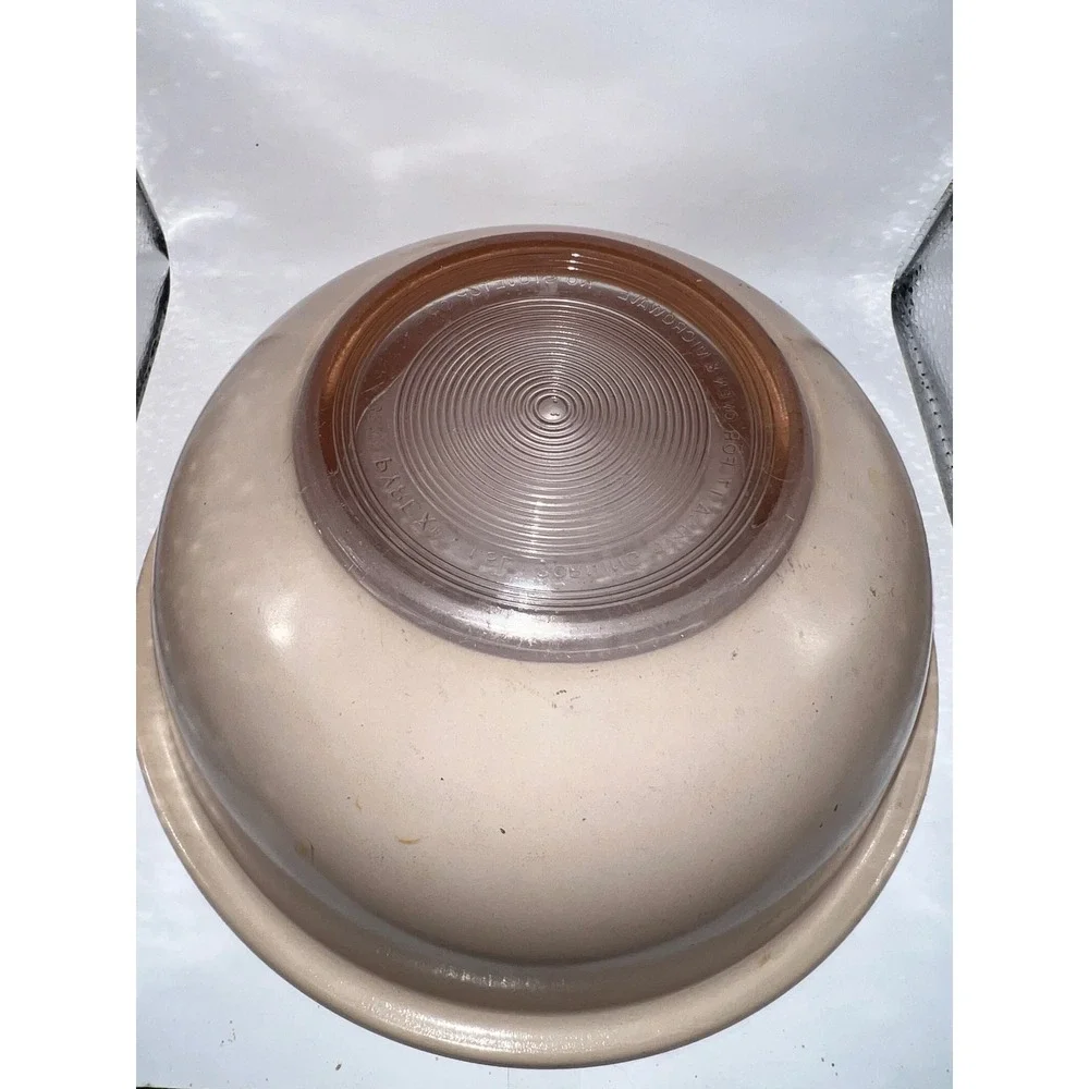 Pyrex Fireside Mixing Bowl 8.5 Inch Tan Beige Amber Glass 402 Vintage 1.5 Qt